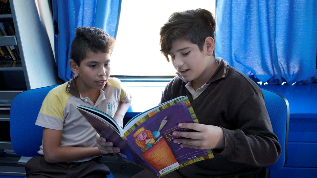 Educación-Alumnos de toda la provincia celebrarán mañana el Día del Escritor Argentino con una jornada de lectura