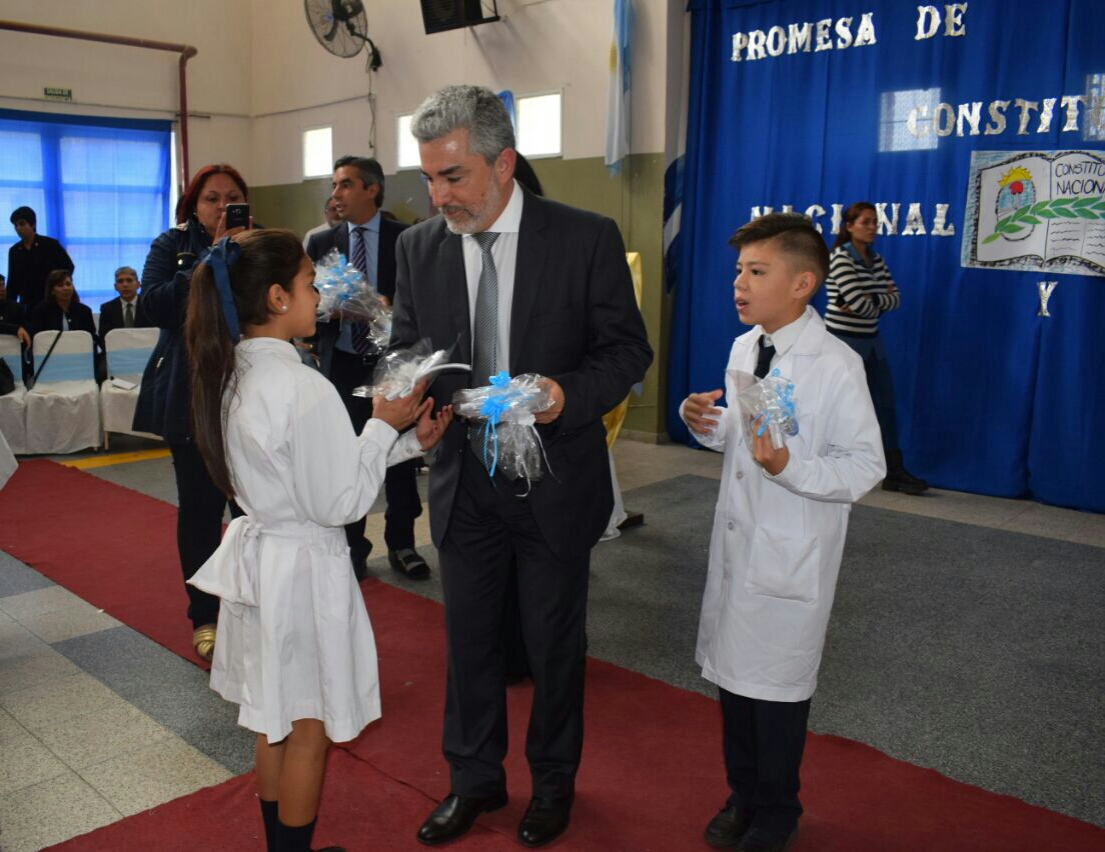 Educación-Jura de la Constitución