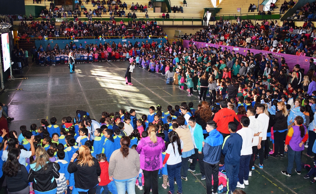 Educación-Colorido festejo para celebrar la Semana de los Jardines de Infantes3